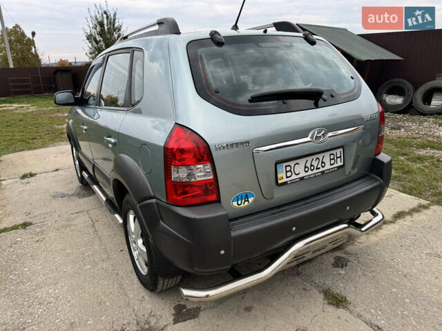Хендай Туксон 2008 в Новой Ушице на Automoto.ua Серый Хендай Туксон, объемом двигателя 1.98 л и пробегом 229 тыс. км за 8200 $, фото 19 на Automoto.ua
