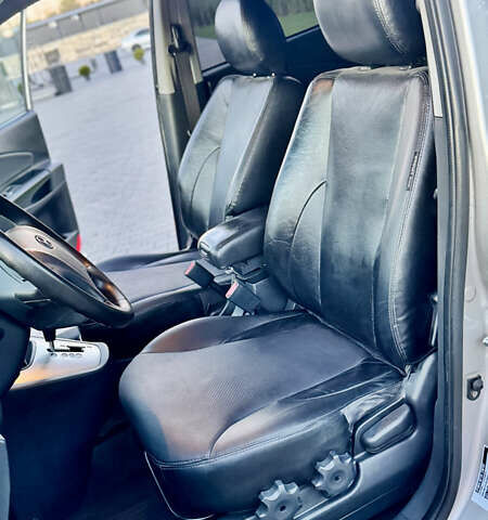 Хендай Туксон 2008 у Зборів на Automoto.ua Сірий Хендай Туксон, об'ємом двигуна 1.99 л та пробігом 228 тис. км за 8500 $, фото 20 на Automoto.ua