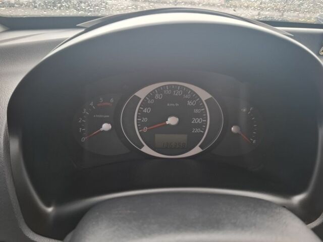 Серый Хендай Туксон, объемом двигателя 2 л и пробегом 136 тыс. км за 8999 $, фото 8 на Automoto.ua