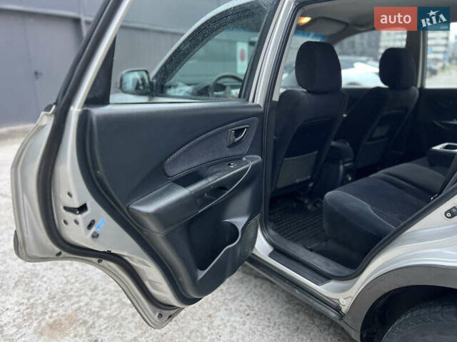 Хендай Туксон 2008 в Киеве на Automoto.ua Серый Хендай Туксон, объемом двигателя 2 л и пробегом 187 тыс. км за 7250 $, фото 32 на Automoto.ua