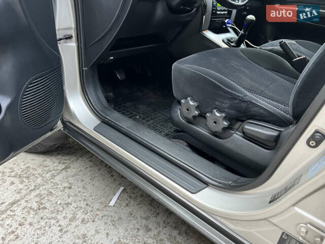 Хендай Туксон 2008 в Киеве на Automoto.ua Серый Хендай Туксон, объемом двигателя 2 л и пробегом 187 тыс. км за 7250 $, фото 50 на Automoto.ua