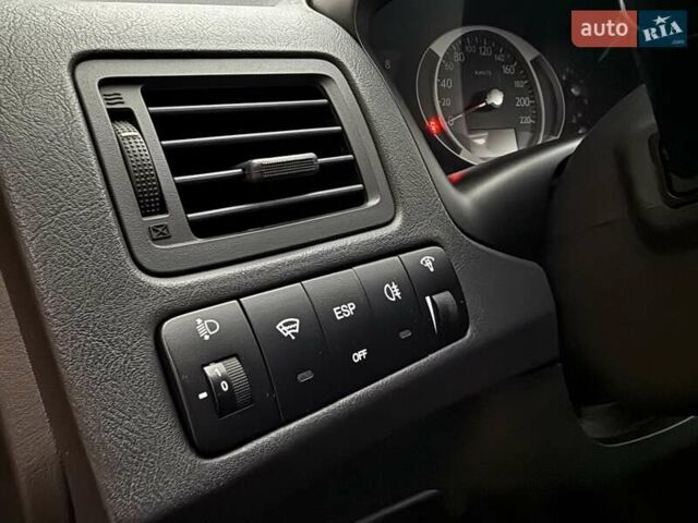 Хендай Туксон 2008 в Миргороде на Automoto.ua Серый Хендай Туксон, объемом двигателя 1.98 л и пробегом 177 тыс. км за 7950 $, фото 34 на Automoto.ua