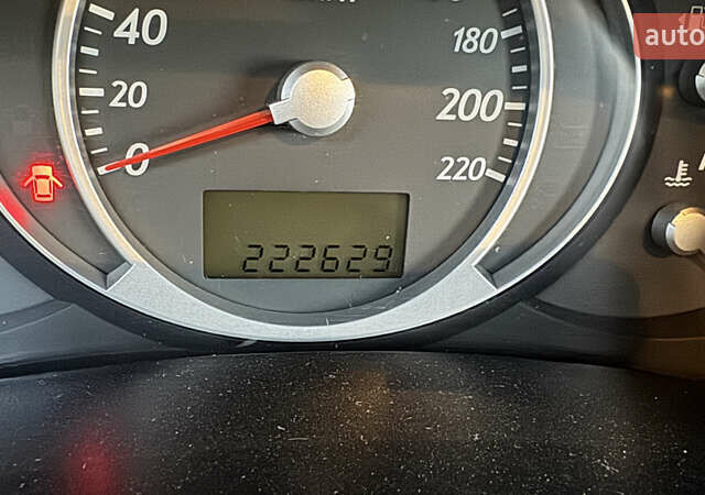 Хендай Туксон 2008 у Зборів на Automoto.ua Сірий Хендай Туксон, об'ємом двигуна 1.99 л та пробігом 228 тис. км за 8500 $, фото 32 на Automoto.ua