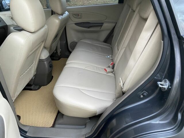 Сірий Хендай Туксон, об'ємом двигуна 2 л та пробігом 170 тис. км за 7600 $, фото 12 на Automoto.ua