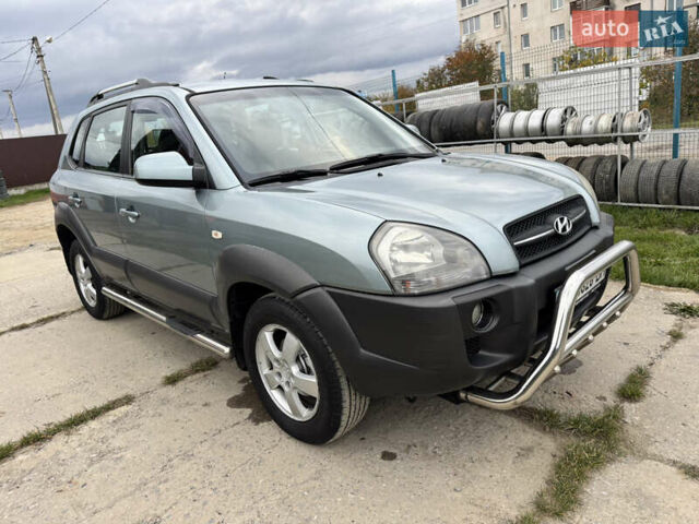 Хендай Туксон 2008 в Новой Ушице на Automoto.ua Серый Хендай Туксон, объемом двигателя 1.98 л и пробегом 229 тыс. км за 8200 $, фото 7 на Automoto.ua