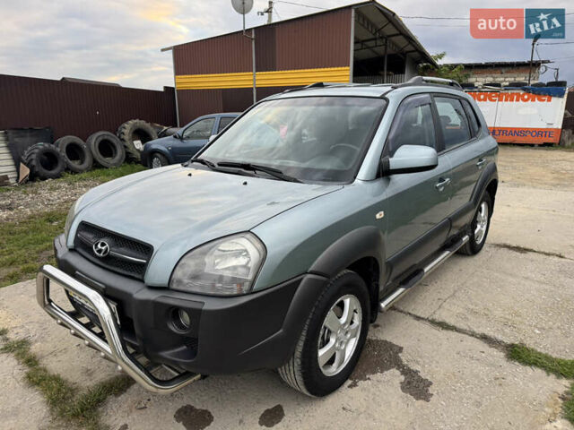 Хендай Туксон 2008 в Новой Ушице на Automoto.ua Серый Хендай Туксон, объемом двигателя 1.98 л и пробегом 229 тыс. км за 8200 $, фото 5 на Automoto.ua