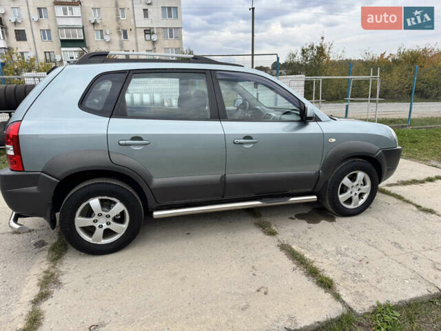 Хендай Туксон 2008 в Новой Ушице на Automoto.ua Серый Хендай Туксон, объемом двигателя 1.98 л и пробегом 229 тыс. км за 8200 $, фото 15 на Automoto.ua