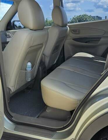 Сірий Хендай Туксон, об'ємом двигуна 1.98 л та пробігом 177 тис. км за 8500 $, фото 29 на Automoto.ua