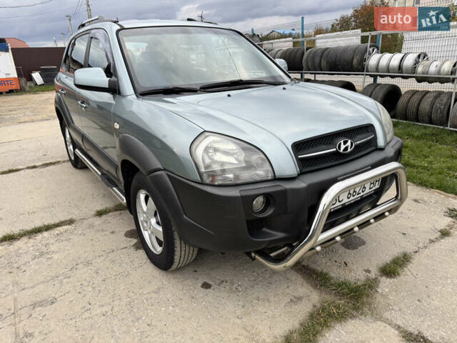 Хендай Туксон 2008 в Новой Ушице на Automoto.ua Серый Хендай Туксон, объемом двигателя 1.98 л и пробегом 229 тыс. км за 8200 $, фото 12 на Automoto.ua