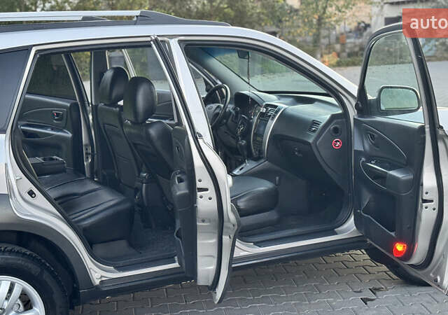 Хендай Туксон 2008 у Зборів на Automoto.ua Сірий Хендай Туксон, об'ємом двигуна 1.99 л та пробігом 228 тис. км за 8500 $, фото 6 на Automoto.ua
