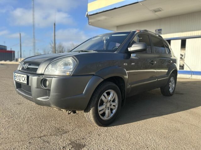 Серый Хендай Туксон, объемом двигателя 0 л и пробегом 170 тыс. км за 8500 $, фото 12 на Automoto.ua