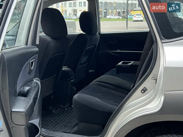 Хендай Туксон 2008 в Киеве на Automoto.ua Серый Хендай Туксон, объемом двигателя 2 л и пробегом 187 тыс. км за 7250 $, фото 48 на Automoto.ua