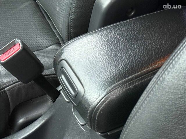 Сірий Хендай Туксон, об'ємом двигуна 2.7 л та пробігом 210 тис. км за 9290 $, фото 13 на Automoto.ua