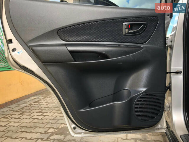 Хендай Туксон 2008 в Турке на Automoto.ua Серый Хендай Туксон, объемом двигателя 2 л и пробегом 274 тыс. км за 7200 $, фото 24 на Automoto.ua