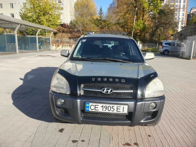 Хендай Туксон 2008 у Тернополі на Automoto.ua Сірий Хендай Туксон, об'ємом двигуна 2 л та пробігом 186 тис. км за 6600 $, фото 8 на Automoto.ua