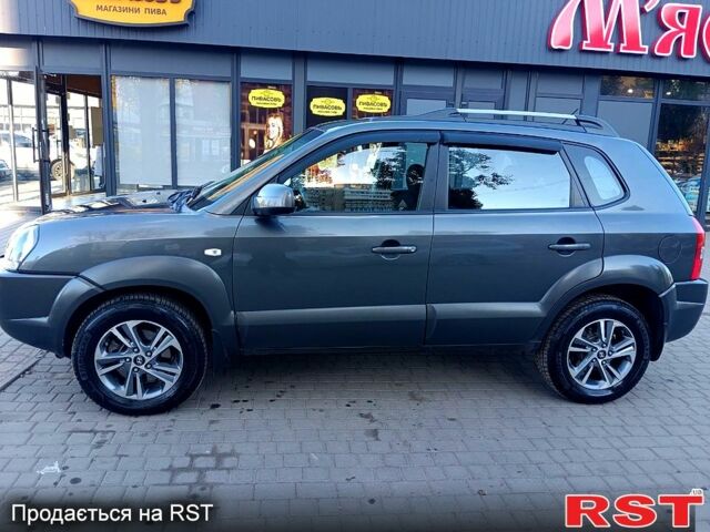 Сірий Хендай Туксон, об'ємом двигуна 2 л та пробігом 216 тис. км за 8200 $, фото 11 на Automoto.ua