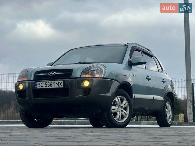 Хендай Туксон 2008 в Трускавце на Automoto.ua Серый Хендай Туксон, объемом двигателя 1.98 л и пробегом 320 тыс. км за 7399 $, фото 14 на Automoto.ua