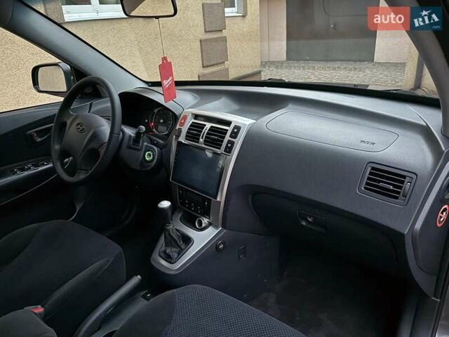 Хендай Туксон 2008 в Миргороде на Automoto.ua Серый Хендай Туксон, объемом двигателя 1.98 л и пробегом 177 тыс. км за 7950 $, фото 42 на Automoto.ua