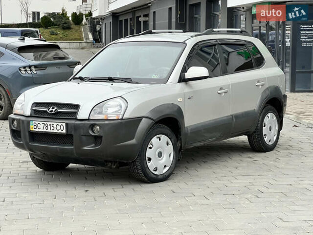 Серый Хендай Туксон, объемом двигателя 2 л и пробегом 176 тыс. км за 8300 $, фото 20 на Automoto.ua