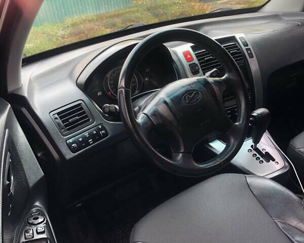 Хендай Туксон 2008 в Лубнах на Automoto.ua Серый Хендай Туксон, объемом двигателя 2.7 л и пробегом 247 тыс. км за 7200 $, фото 7 на Automoto.ua