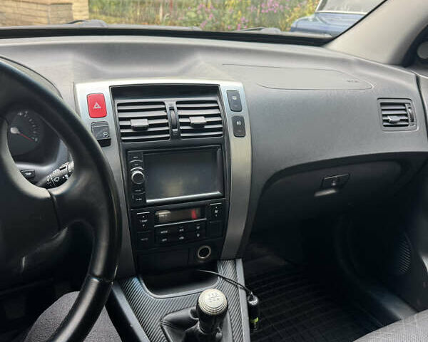 Хендай Туксон 2008 у Дніпро (Дніпропетровську) на Automoto.ua Сірий Хендай Туксон, об'ємом двигуна 1.98 л та пробігом 168 тис. км за 8200 $, фото 6 на Automoto.ua