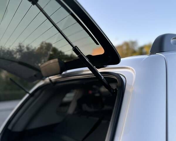 Серый Хендай Туксон, объемом двигателя 1.98 л и пробегом 198 тыс. км за 13000 $, фото 15 на Automoto.ua