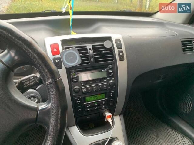 Хендай Туксон 2008 в Яготине на Automoto.ua Серый Хендай Туксон, объемом двигателя 2 л и пробегом 285 тыс. км за 8500 $, фото 9 на Automoto.ua