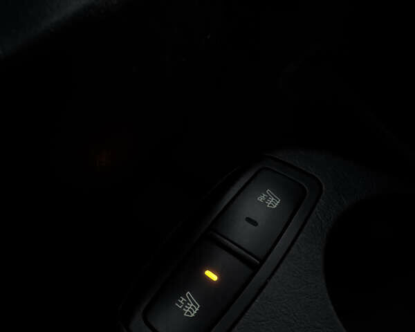 Серый Хендай Туксон, объемом двигателя 1.98 л и пробегом 246 тыс. км за 7500 $, фото 24 на Automoto.ua