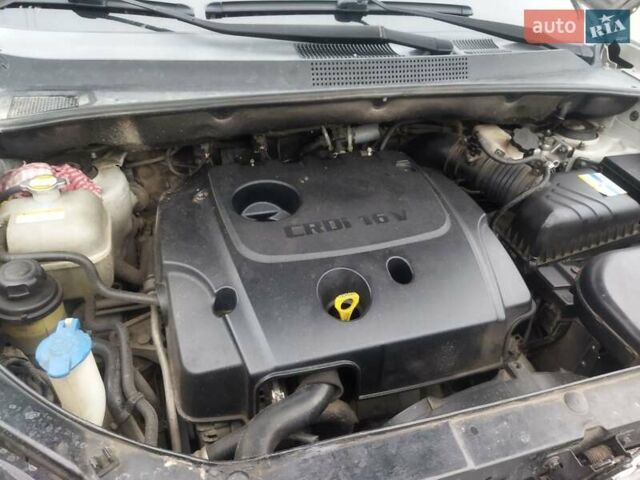 Серый Хендай Туксон, объемом двигателя 2 л и пробегом 210 тыс. км за 8200 $, фото 17 на Automoto.ua