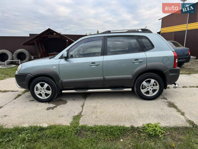 Хендай Туксон 2008 в Новой Ушице на Automoto.ua Серый Хендай Туксон, объемом двигателя 1.98 л и пробегом 229 тыс. км за 8200 $, фото 22 на Automoto.ua