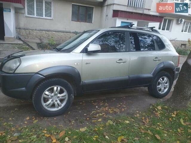 Хендай Туксон 2008 у Тернополі на Automoto.ua Сірий Хендай Туксон, об'ємом двигуна 1.98 л та пробігом 186 тис. км за 6600 $, фото 11 на Automoto.ua