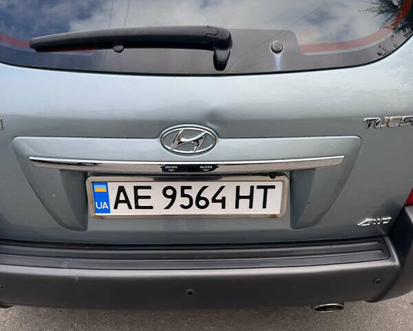 Хендай Туксон 2008 у Дніпро (Дніпропетровську) на Automoto.ua Сірий Хендай Туксон, об'ємом двигуна 1.98 л та пробігом 168 тис. км за 8200 $, фото 4 на Automoto.ua