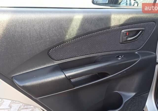 Серый Хендай Туксон, объемом двигателя 2 л и пробегом 127 тыс. км за 9300 $, фото 34 на Automoto.ua