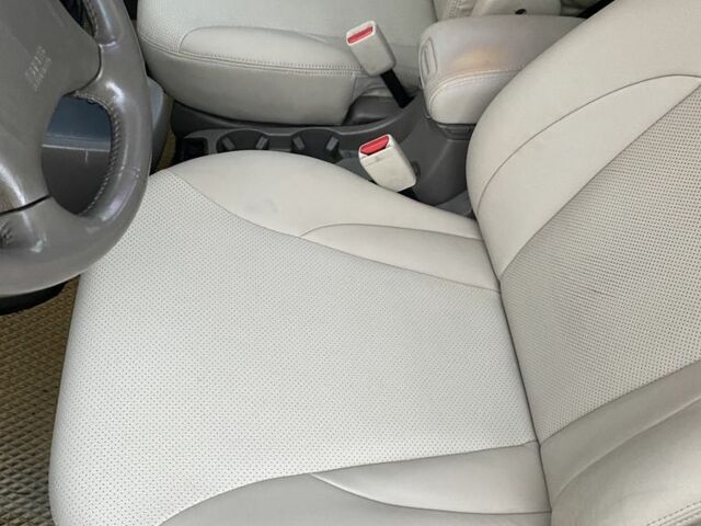 Сірий Хендай Туксон, об'ємом двигуна 2 л та пробігом 170 тис. км за 7600 $, фото 10 на Automoto.ua