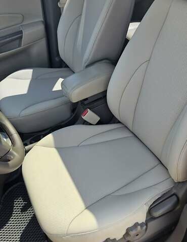 Сірий Хендай Туксон, об'ємом двигуна 1.98 л та пробігом 177 тис. км за 8500 $, фото 17 на Automoto.ua