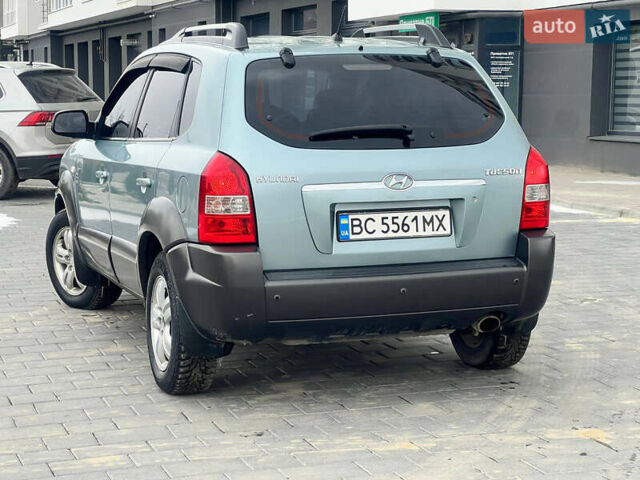Хендай Туксон 2008 в Трускавце на Automoto.ua Серый Хендай Туксон, объемом двигателя 1.98 л и пробегом 320 тыс. км за 7399 $, фото 8 на Automoto.ua