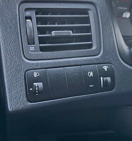 Хендай Туксон 2008 у Зборів на Automoto.ua Сірий Хендай Туксон, об'ємом двигуна 1.99 л та пробігом 228 тис. км за 8500 $, фото 30 на Automoto.ua