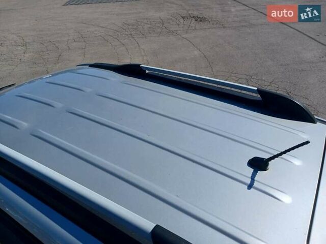 Хендай Туксон 2008 у Полтаві на Automoto.ua Сірий Хендай Туксон, об'ємом двигуна 2 л та пробігом 222 тис. км за 7200 $, фото 11 на Automoto.ua