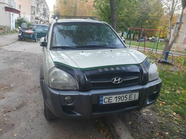 Хендай Туксон 2008 у Тернополі на Automoto.ua Сірий Хендай Туксон, об'ємом двигуна 2 л та пробігом 186 тис. км за 6600 $, фото 12 на Automoto.ua