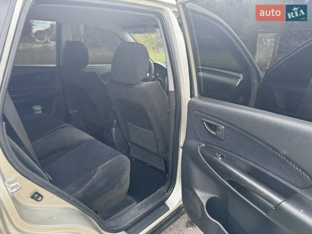 Серый Хендай Туксон, объемом двигателя 2 л и пробегом 228 тыс. км за 6900 $, фото 13 на Automoto.ua