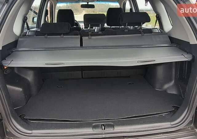 Серый Хендай Туксон, объемом двигателя 1.98 л и пробегом 177 тыс. км за 8200 $, фото 1 на Automoto.ua