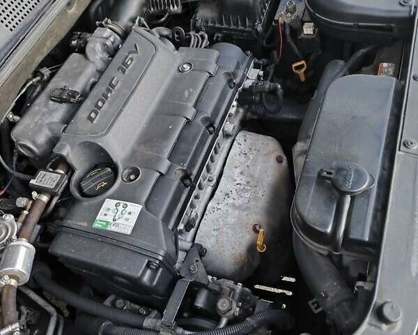 Серый Хендай Туксон, объемом двигателя 2 л и пробегом 197 тыс. км за 8700 $, фото 20 на Automoto.ua