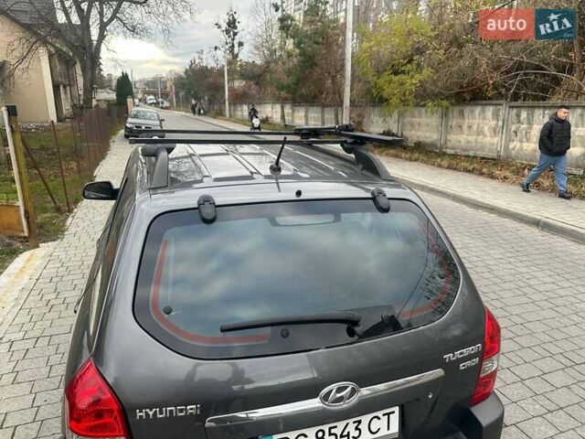 Сірий Хендай Туксон, об'ємом двигуна 1.99 л та пробігом 221 тис. км за 6000 $, фото 28 на Automoto.ua