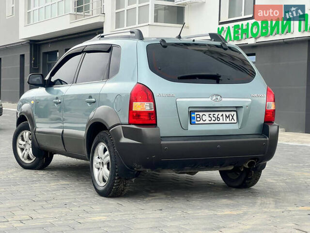 Хендай Туксон 2008 в Трускавце на Automoto.ua Серый Хендай Туксон, объемом двигателя 1.98 л и пробегом 320 тыс. км за 7399 $, фото 7 на Automoto.ua