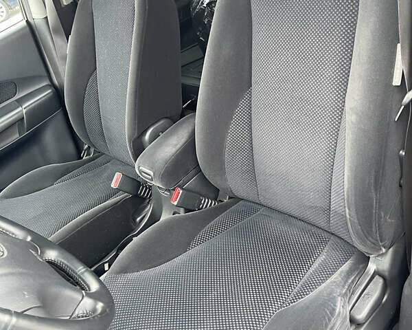 Сірий Хендай Туксон, об'ємом двигуна 2 л та пробігом 172 тис. км за 8550 $, фото 14 на Automoto.ua