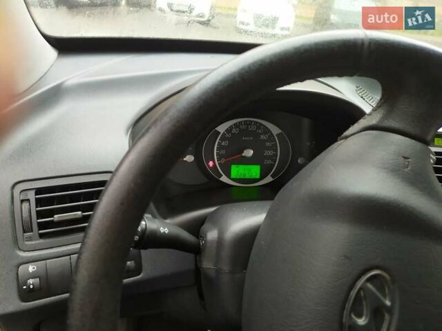 Серый Хендай Туксон, объемом двигателя 2 л и пробегом 228 тыс. км за 8200 $, фото 15 на Automoto.ua