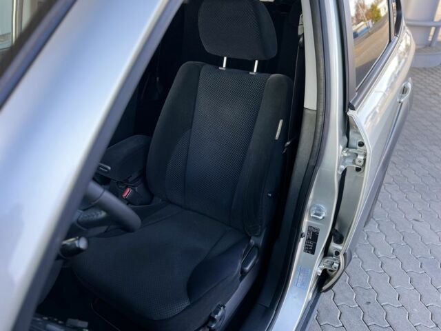 Сірий Хендай Туксон, об'ємом двигуна 2 л та пробігом 166 тис. км за 8950 $, фото 12 на Automoto.ua