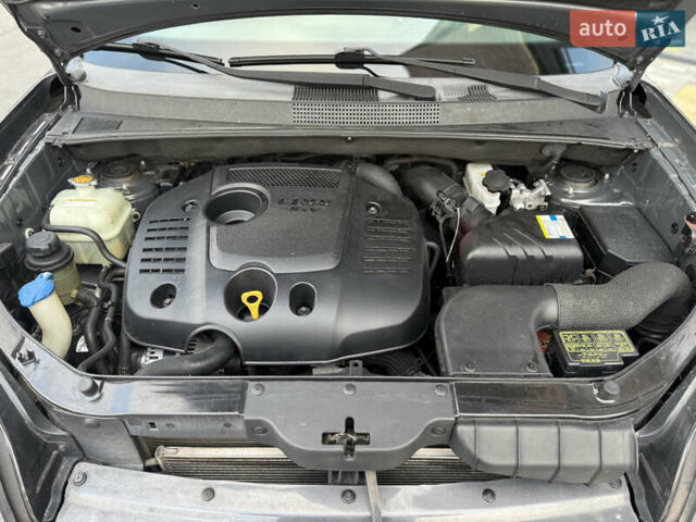 Серый Хендай Туксон, объемом двигателя 2 л и пробегом 202 тыс. км за 10000 $, фото 35 на Automoto.ua