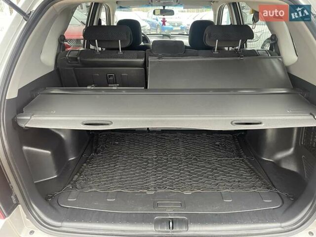 Серый Хендай Туксон, объемом двигателя 2 л и пробегом 158 тыс. км за 9600 $, фото 11 на Automoto.ua