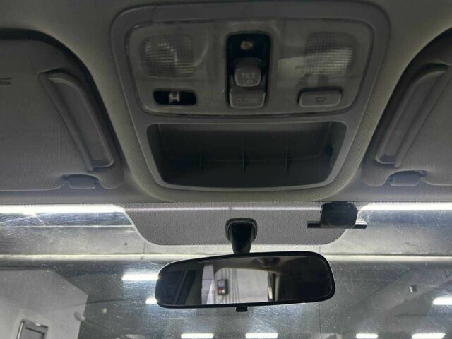 Сірий Хендай Туксон, об'ємом двигуна 2.7 л та пробігом 165 тис. км за 10000 $, фото 12 на Automoto.ua